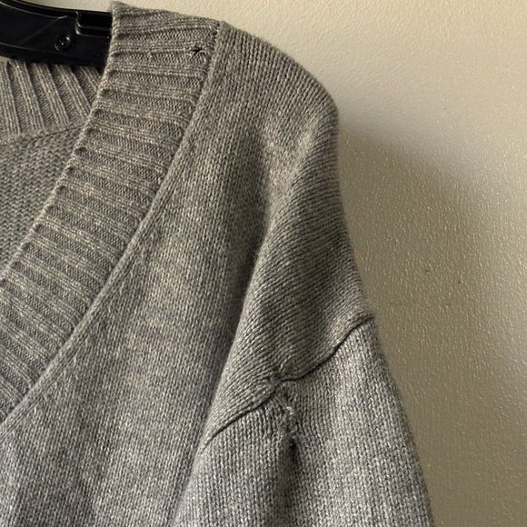 Reformation Gray V-Neck Men's Sweater - Picture 9 of 15